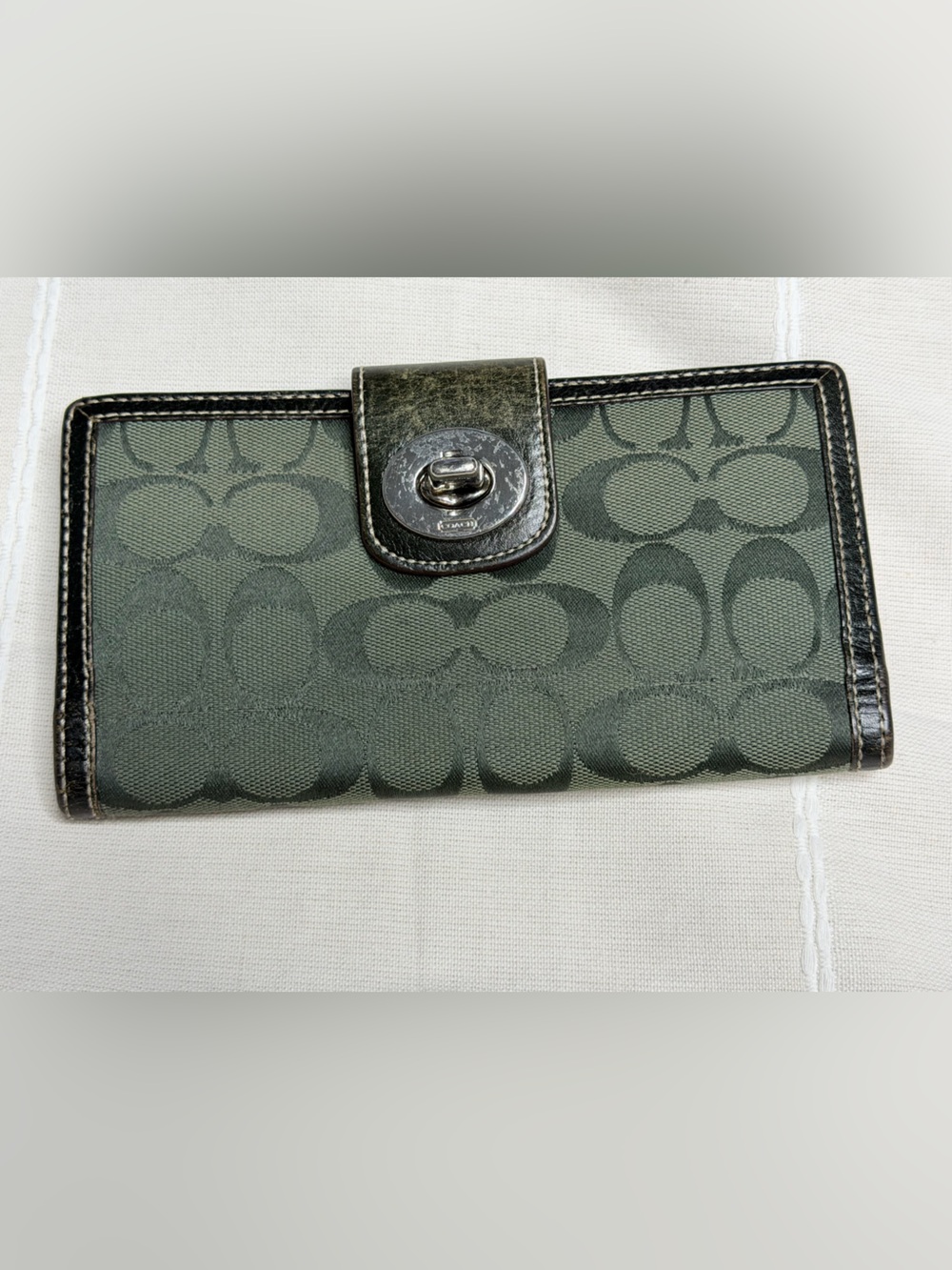 Vintage Y2K Coach Olive Green Signature Canvas Turnlock Wallet